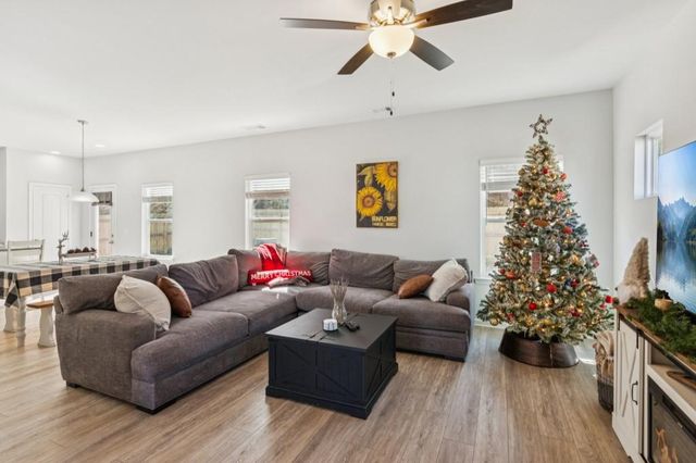 566 Skye Drive, Commerce, GA 30529