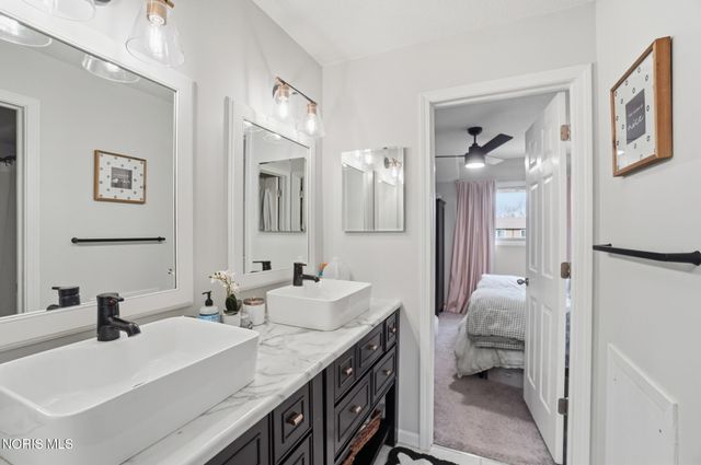 5662 Tibaron Lane, B, Toledo, OH 43615