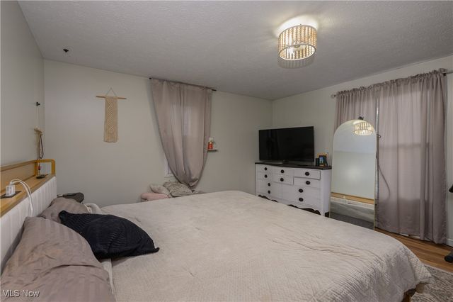 1639 Horizon Drive, Louisville, OH 44641