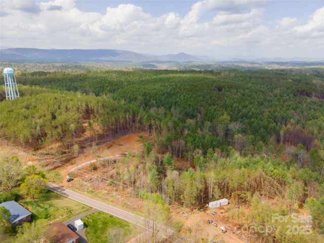 3824 Piedmont Road, Morganton, NC 28655