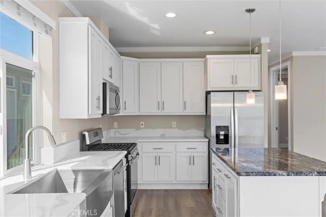 1460 Main 112, Cambria, CA 93428