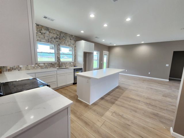 328 Walker Road, Higginson, AR 72068