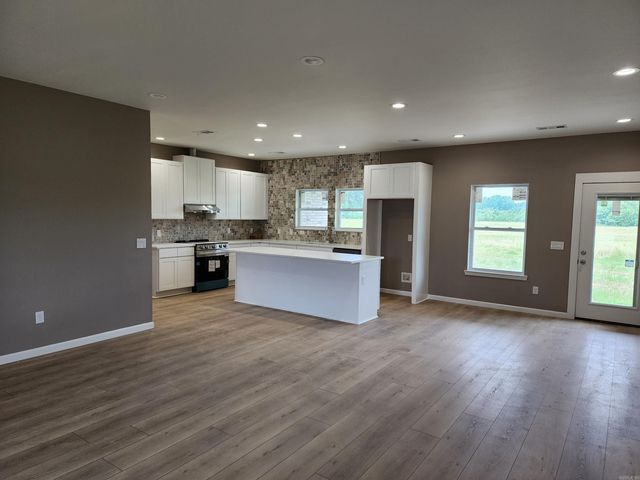 328 Walker Road, Higginson, AR 72068