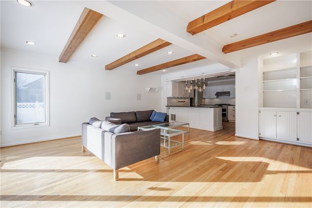 85 Stonybrook Drive, Brighton, NY 14618