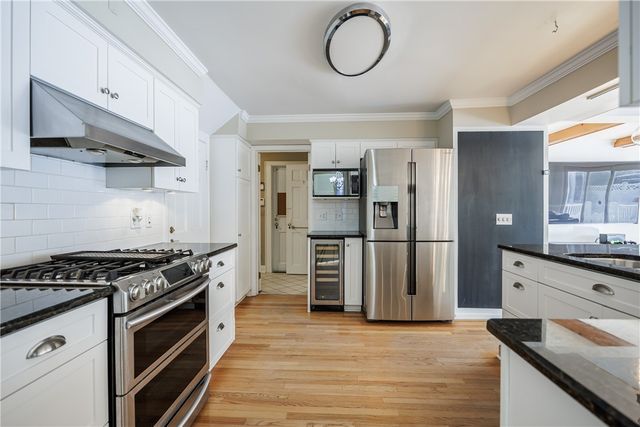 85 Stonybrook Drive, Brighton, NY 14618