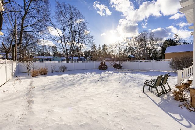 85 Stonybrook Drive, Brighton, NY 14618