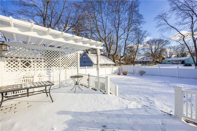 85 Stonybrook Drive, Brighton, NY 14618