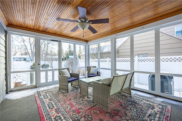 85 Stonybrook Drive, Brighton, NY 14618