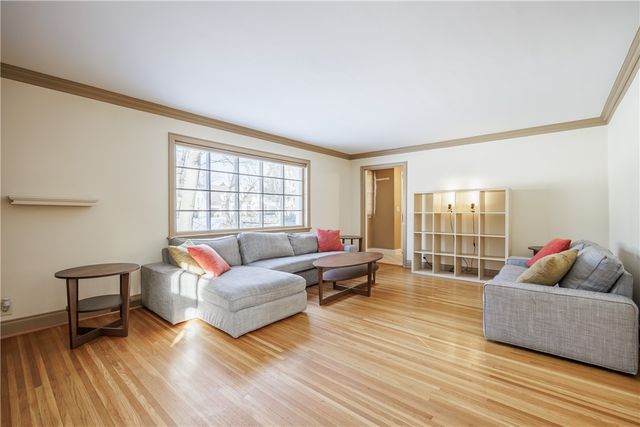 85 Stonybrook Drive, Brighton, NY 14618