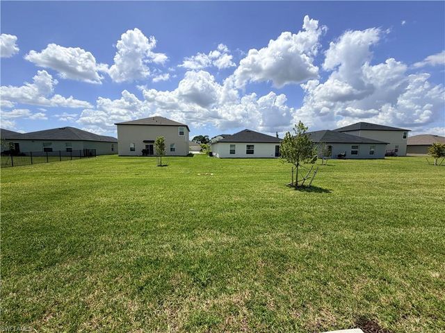 4062 San Felice LN, North Fort Myers, FL 33917
