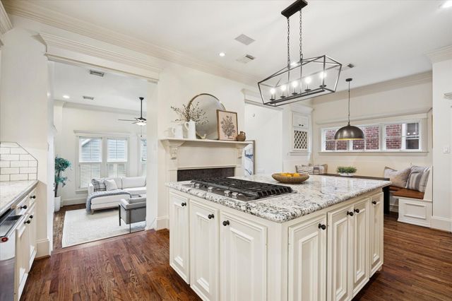 516 Arlington Street, Houston, TX 77007