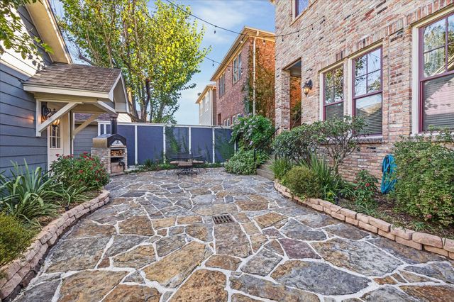 516 Arlington Street, Houston, TX 77007