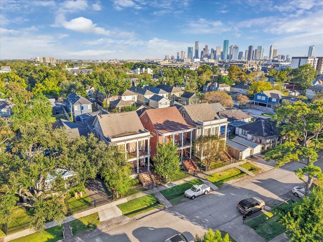 516 Arlington Street, Houston, TX 77007