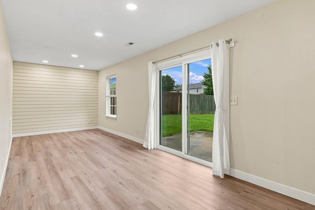 235 E MURPHY DR, Columbia, MO 65202