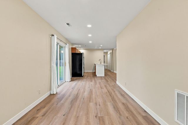 235 E MURPHY DR, Columbia, MO 65202