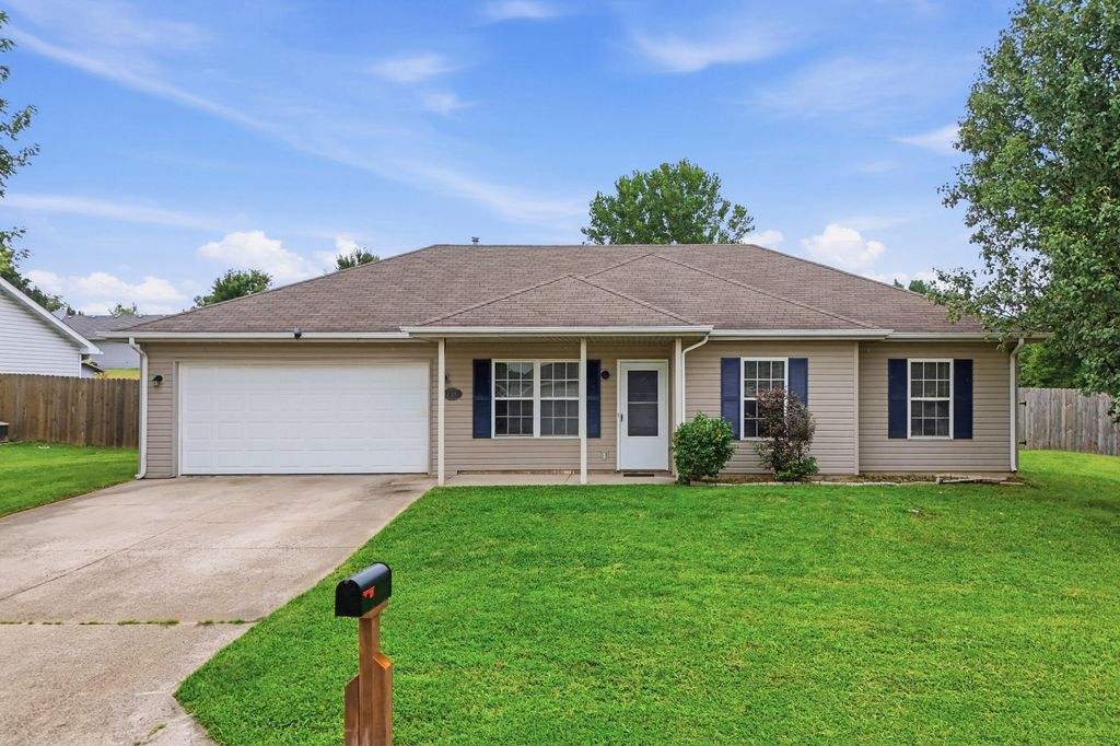235 E MURPHY DR, Columbia, MO 65202