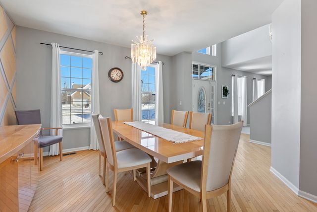 69 Telluride Court, Gilberts, IL 60136