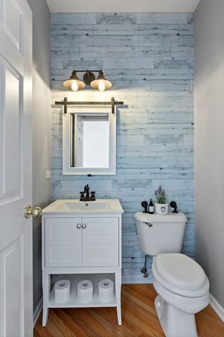 69 Telluride Court, Gilberts, IL 60136