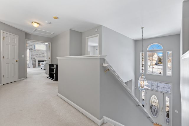 69 Telluride Court, Gilberts, IL 60136