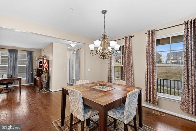 8422 CLIFFVIEW LN, Frederick, MD 21704