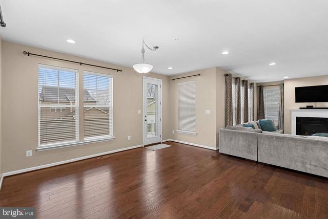 8422 CLIFFVIEW LN, Frederick, MD 21704