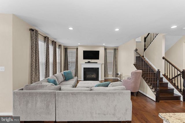 8422 CLIFFVIEW LN, Frederick, MD 21704