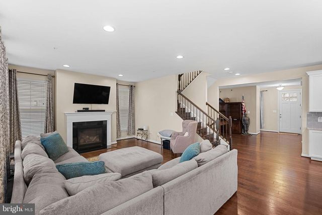 8422 CLIFFVIEW LN, Frederick, MD 21704