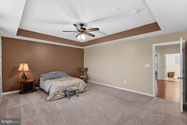 8422 CLIFFVIEW LN, Frederick, MD 21704