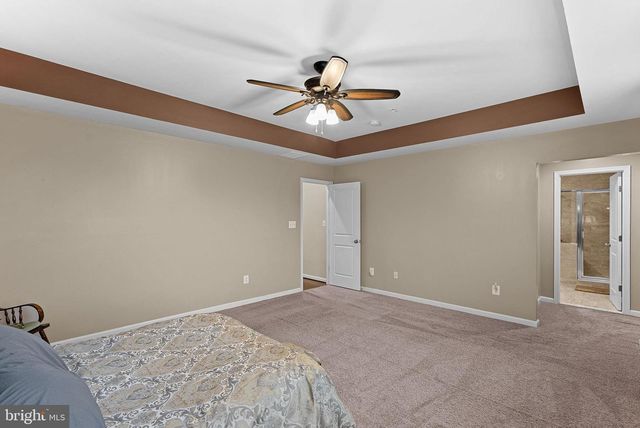 8422 CLIFFVIEW LN, Frederick, MD 21704