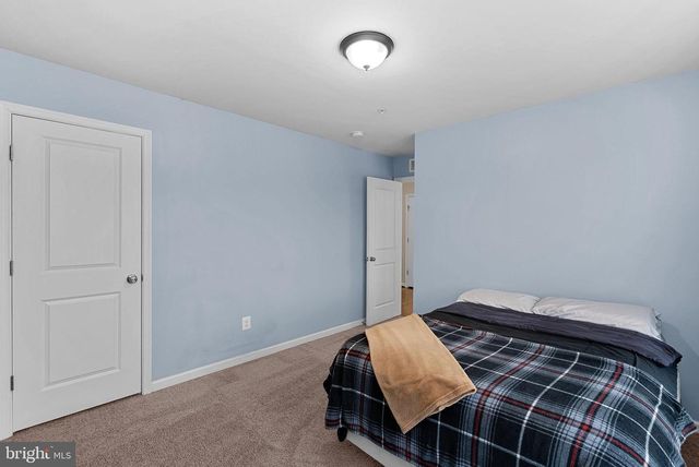 8422 CLIFFVIEW LN, Frederick, MD 21704