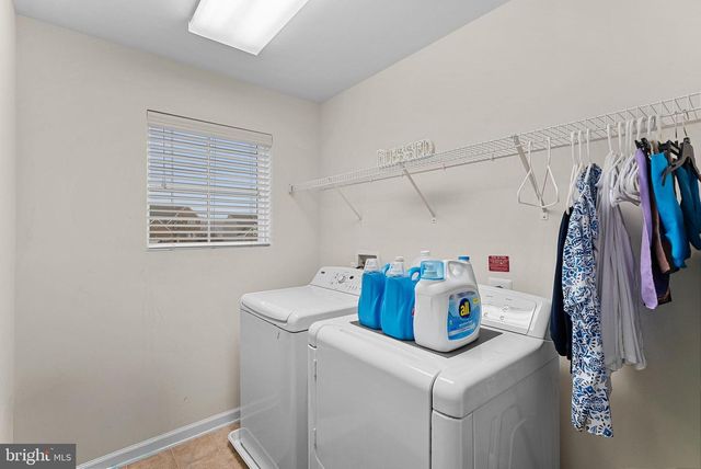 8422 CLIFFVIEW LN, Frederick, MD 21704