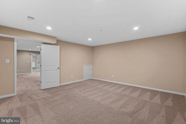 8422 CLIFFVIEW LN, Frederick, MD 21704