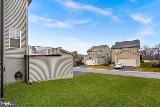 8422 CLIFFVIEW LN, Frederick, MD 21704