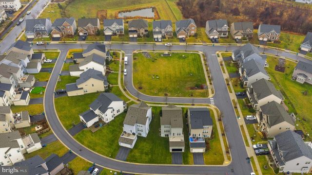 8422 CLIFFVIEW LN, Frederick, MD 21704