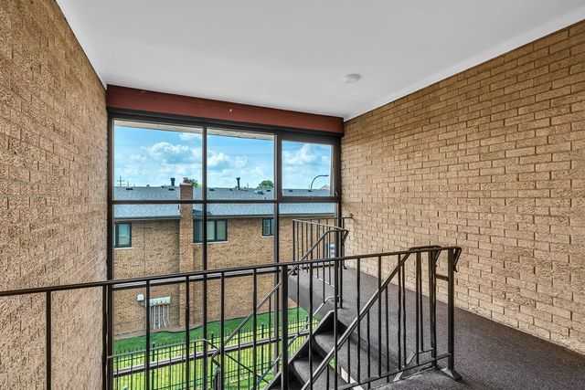 9819 S Cicero Avenue 6, Oak Lawn, IL 60453