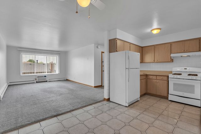 9819 S Cicero Avenue 6, Oak Lawn, IL 60453