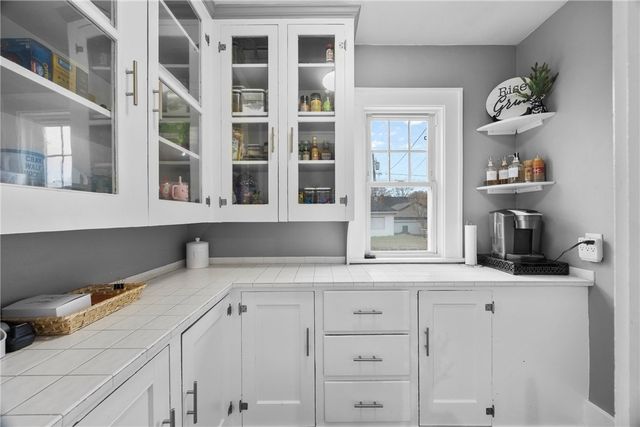 49 Vinton Rd, Irondequoit, NY 14622