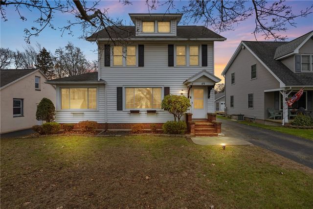 49 Vinton Rd, Irondequoit, NY 14622