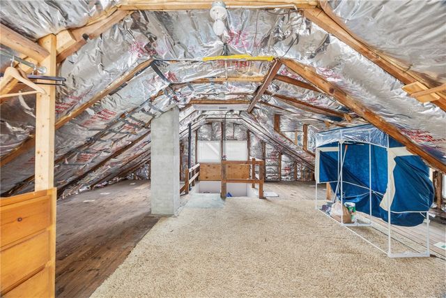 49 Vinton Rd, Irondequoit, NY 14622