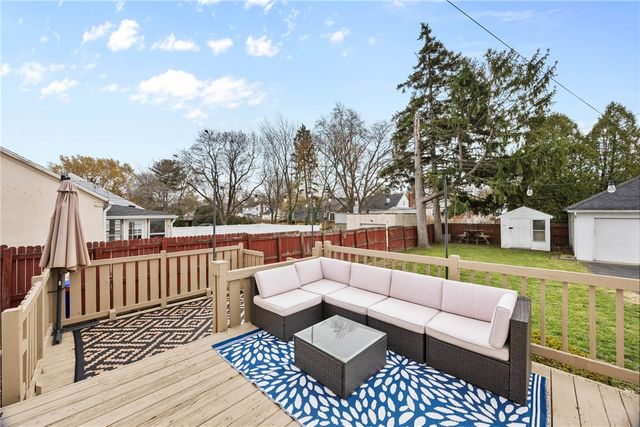 49 Vinton Rd, Irondequoit, NY 14622