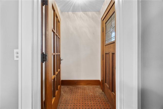 49 Vinton Rd, Irondequoit, NY 14622