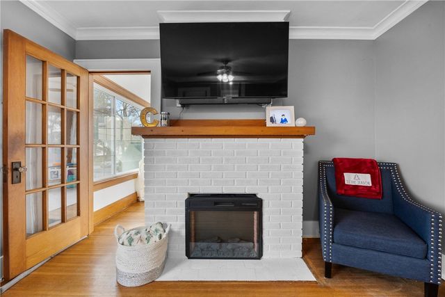 49 Vinton Rd, Irondequoit, NY 14622