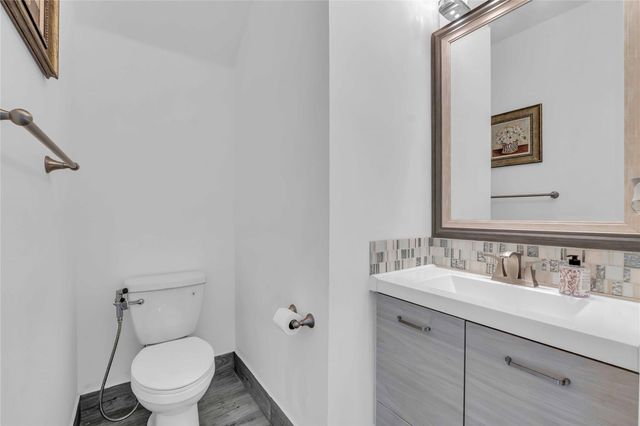 5045 Northern Lights Dr, Greenacres, FL 33463