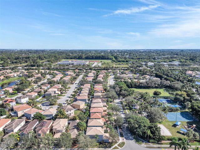 5045 Northern Lights Dr, Greenacres, FL 33463