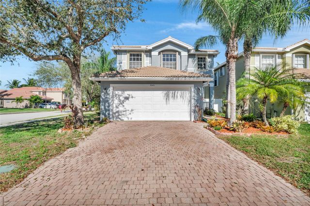 5045 Northern Lights Dr, Greenacres, FL 33463