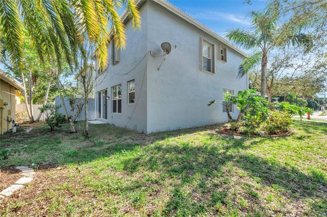 5045 Northern Lights Dr, Greenacres, FL 33463