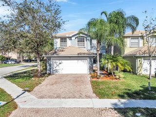 5045 Northern Lights Dr, Greenacres, FL 33463