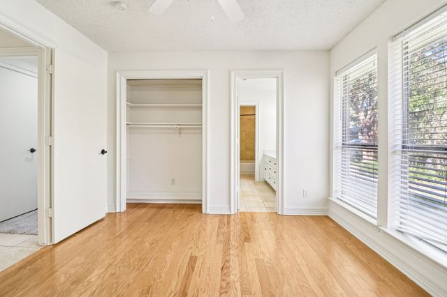 7332 Arbor Oaks Drive, Dallas, TX 75248