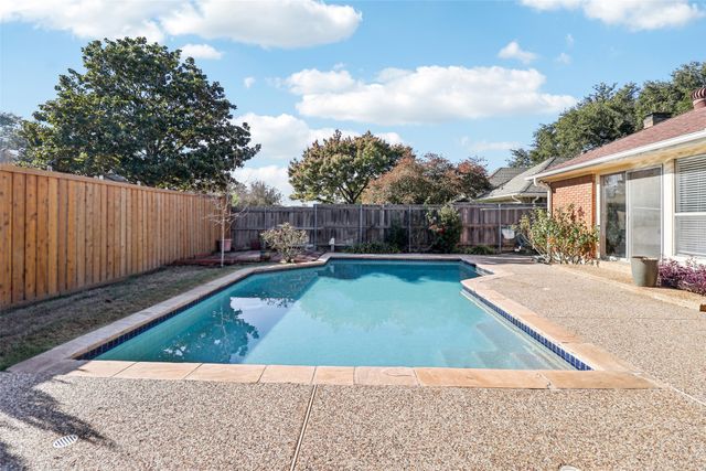 7332 Arbor Oaks Drive, Dallas, TX 75248