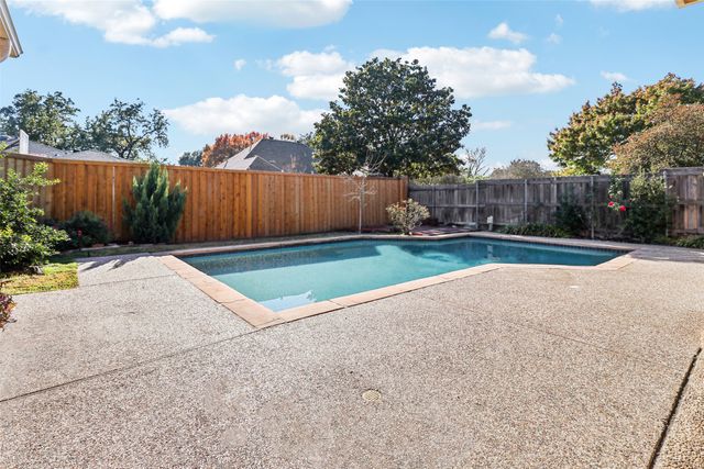 7332 Arbor Oaks Drive, Dallas, TX 75248